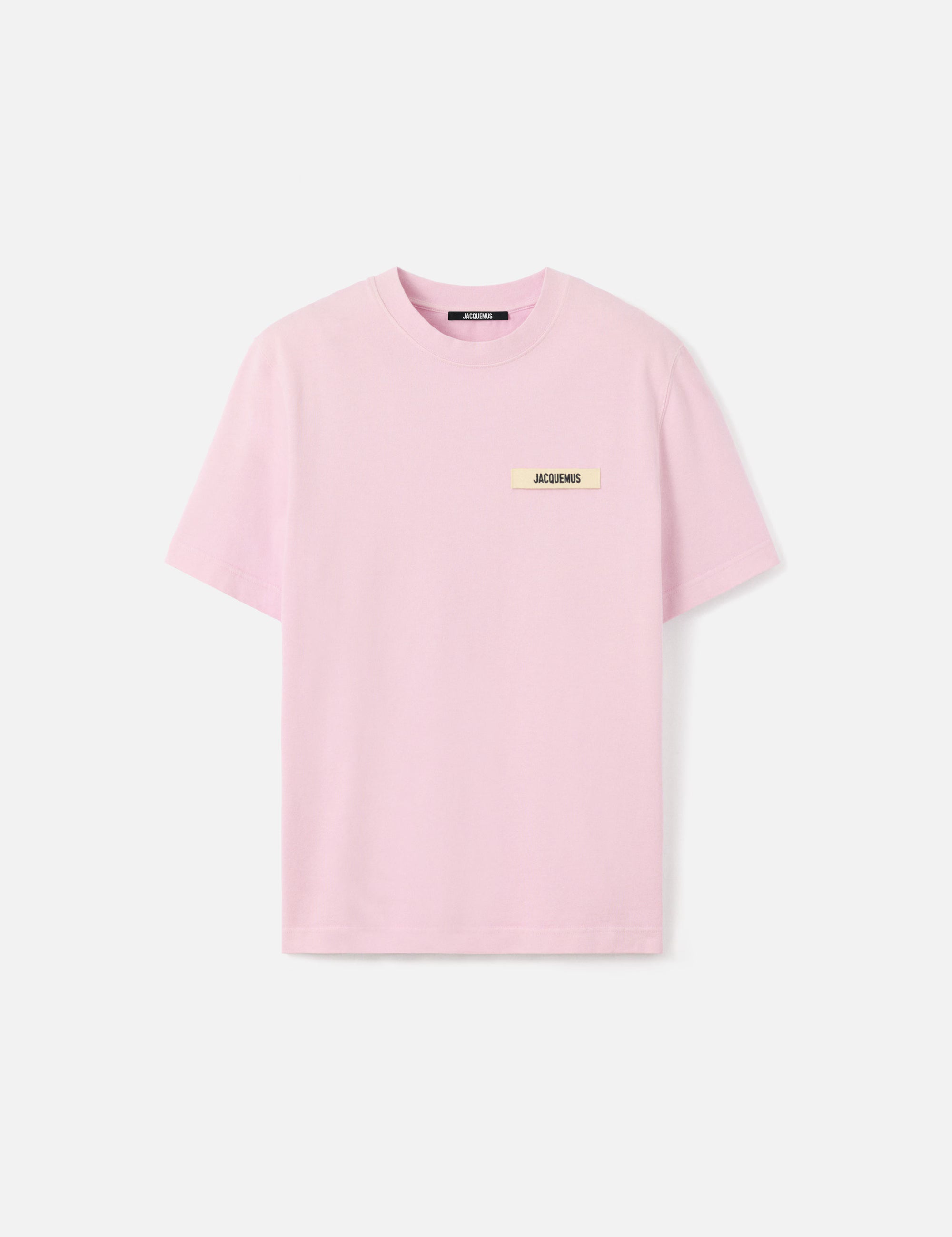 Tee-shirt JACQUEMUS Gros Grain rose clair en coton premium, avec col rond côtelé, détail Gros Grain signature et coupe régulière au style minimaliste.