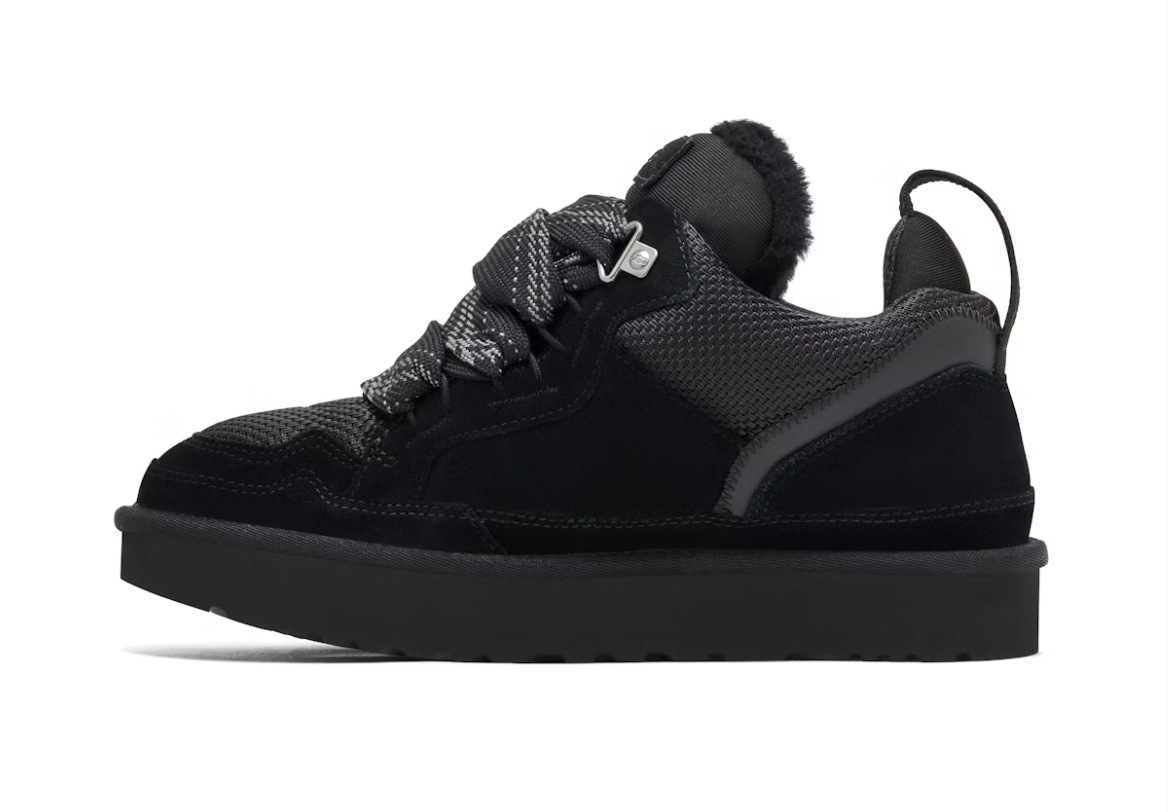 UGG Lowmel Black en suede noir avec intérieur UGGplush™ et semelle Treadlite adhérente. Vue face intérieur 