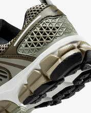 Nike Zoom Vomero 5 Kaki