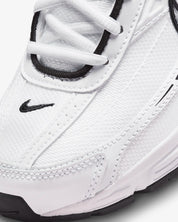 Nike Initiator Black And White
