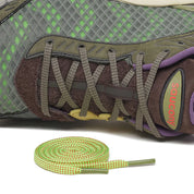 Saucony ProGrid Paramount A-Feeling Science of Wow avec tige en mesh respirant, empiècements synthétiques et TPU, technologie ProGrid et semelle extérieure en caoutchouc.