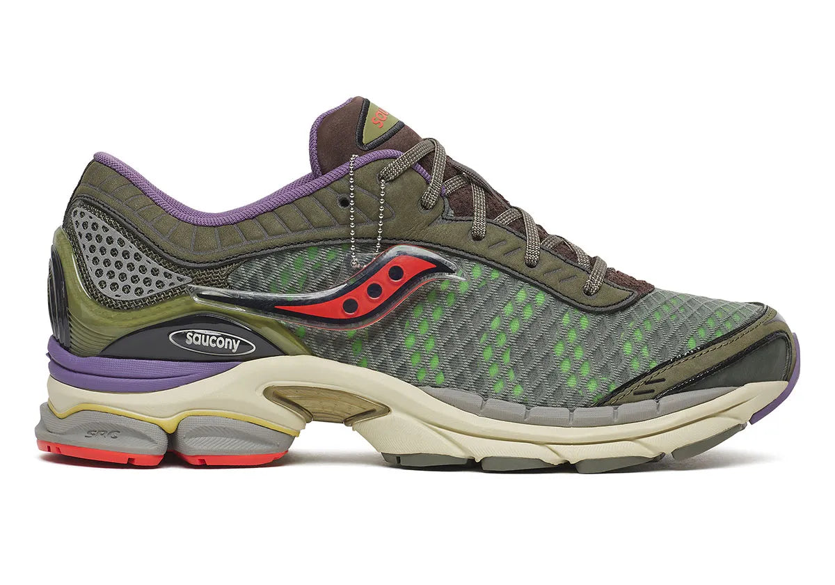 Saucony ProGrid Paramount A-Feeling Science of Wow avec tige en mesh respirant, empiècements synthétiques et TPU, technologie ProGrid et semelle extérieure en caoutchouc.