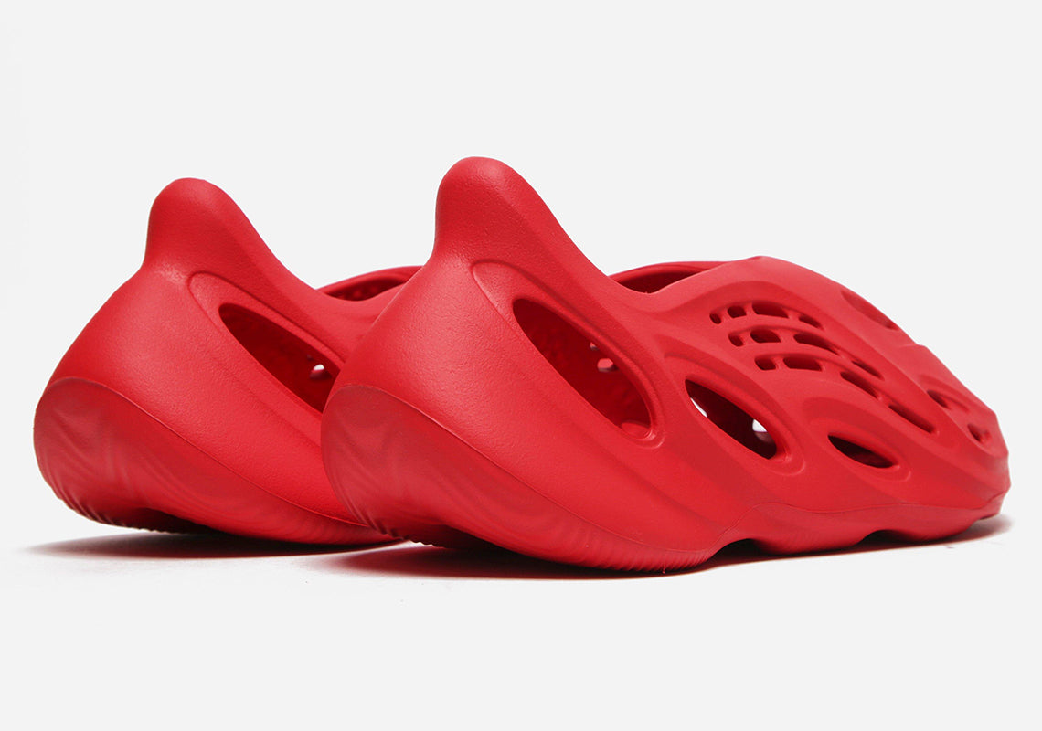 adidas Yeezy Foam RNNR Vermillion