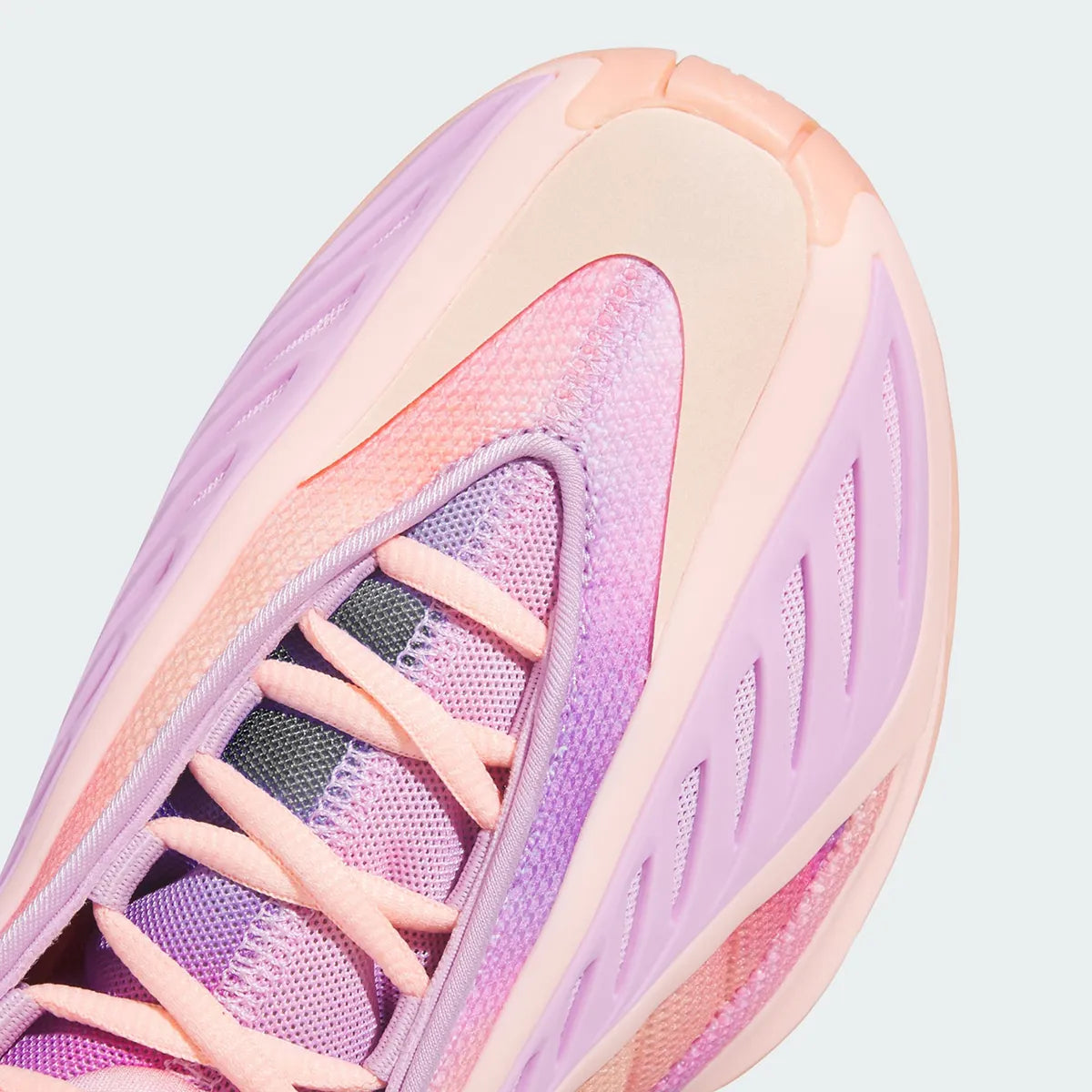 adidas AE 2 3SSB, chaussures de basketball signature Anthony Edwards avec tige respirante, amorti performant et excellente adhérence.