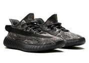 Sneakers adidas Yeezy Boost 350 V2 MX Dark Salt grises et noires en Primeknit avec semelle Boost et design nervuré iconique