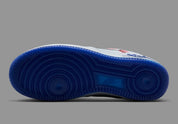 Nike Air Force 1 Low Protro Kobe Bryant Dodgers, sneaker Nike Air Force 1 basse dédiée à Kobe Bryant avec détails inspirés des Los Angeles Dodgers.