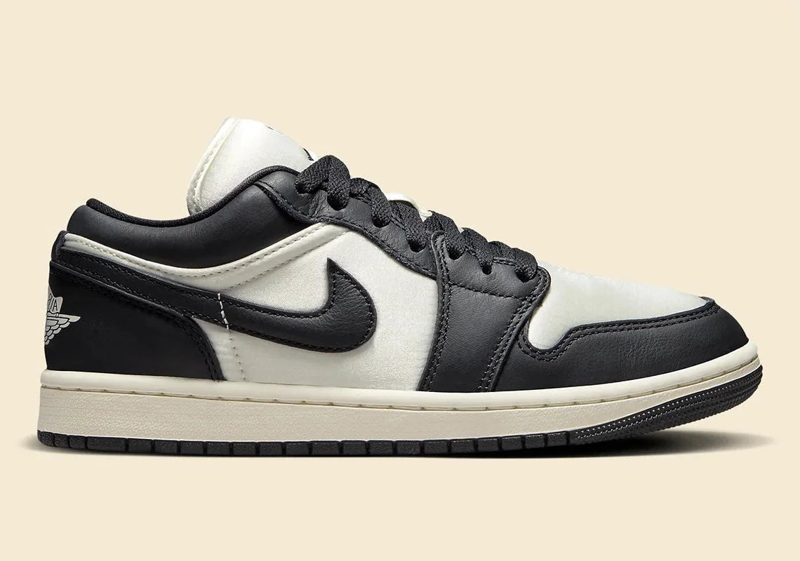 Jordan 1 Low SE Vintage Panda
