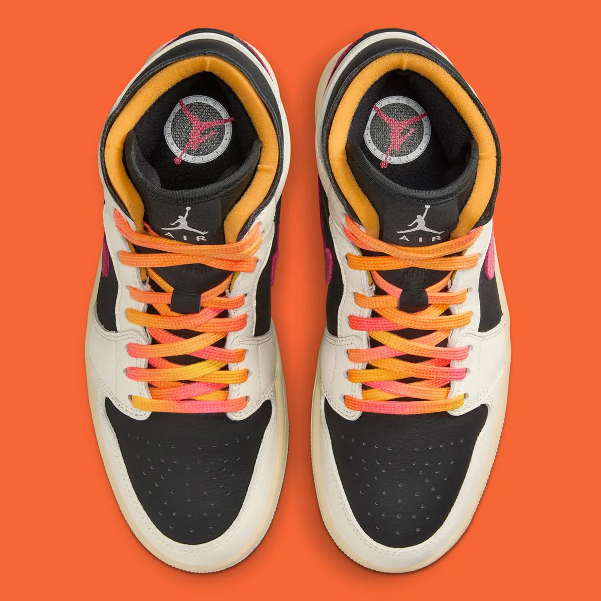 Jordan 1 Mid SE Edge Flight Club en cuir premium avec finitions déstructurées, Swoosh iconique et semelle vintage, vue de dessus