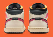 Jordan 1 Mid SE Edge Flight Club en cuir premium avec finitions déstructurées, Swoosh iconique et semelle vintage, vue de derrière