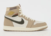 Air Jordan 1 Retro High OG Khaki, sneaker montante Jordan Brand en coloris kaki avec design iconique, amorti confortable et finitions premium.