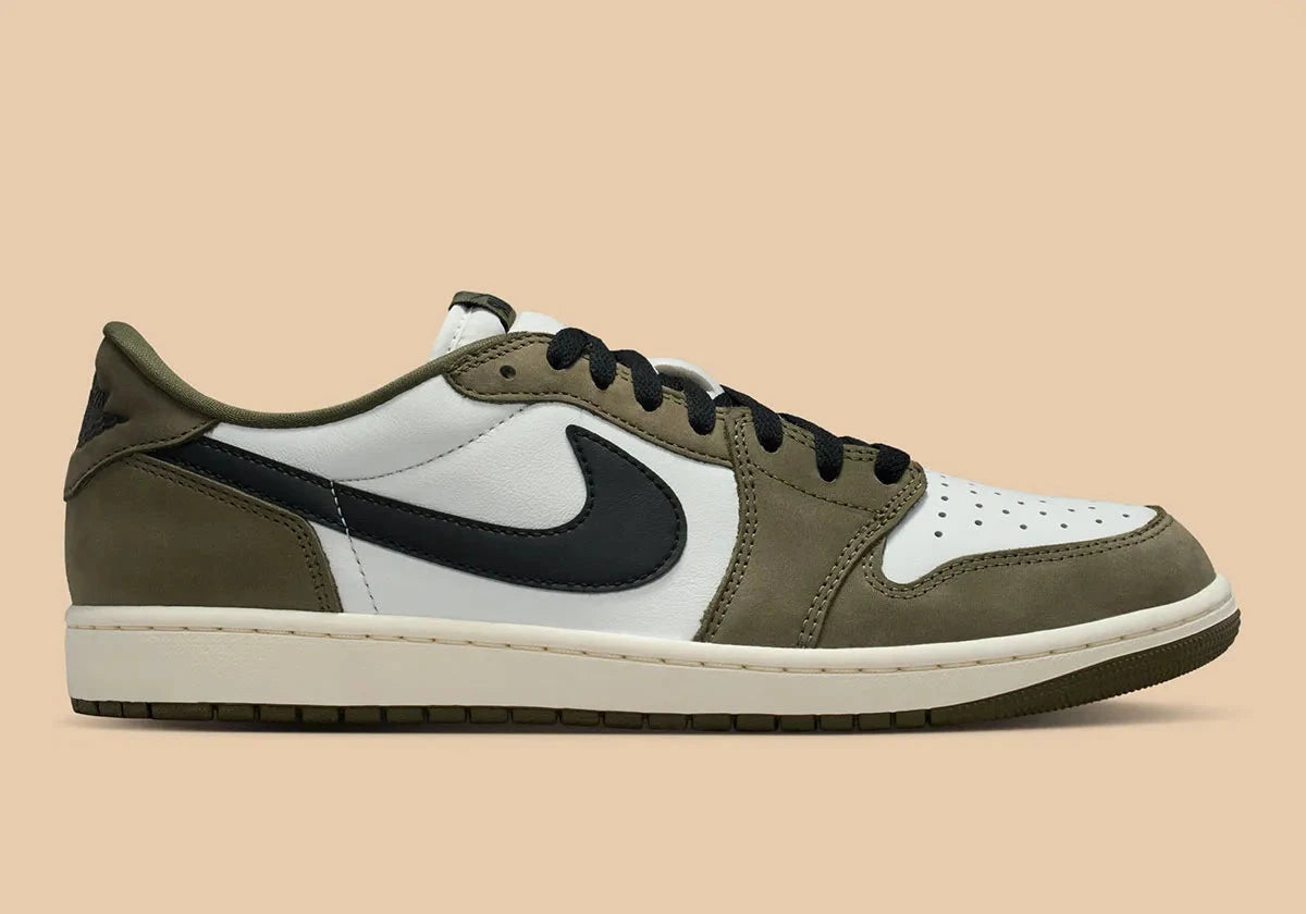 Sneakers Air Jordan 1 Retro Low OG Medium Olive en cuir lisse et daim premium, avec empiècements vert olive, logo Wings au talon et amorti Nike Air encapsulé.