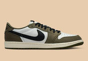 Sneakers Air Jordan 1 Retro Low OG Medium Olive en cuir lisse et daim premium, avec empiècements vert olive, logo Wings au talon et amorti Nike Air encapsulé.