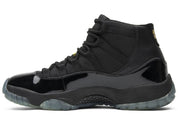 Sneakers Air Jordan 11 Retro Gamma Blue 2025 noires et bleues en cuir verni et mesh avec semelle translucide et amorti Air. 
