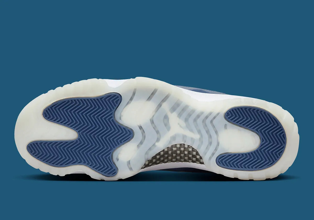 Jordan 11 Retro Low Diffused Blue