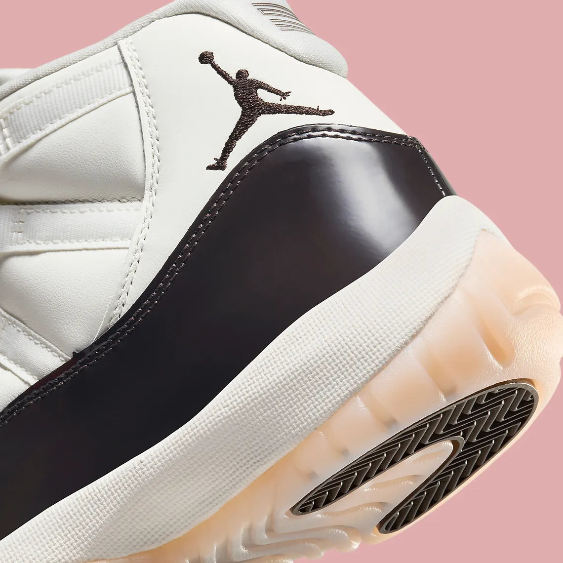 Jordan 11 Retro Neapolitan