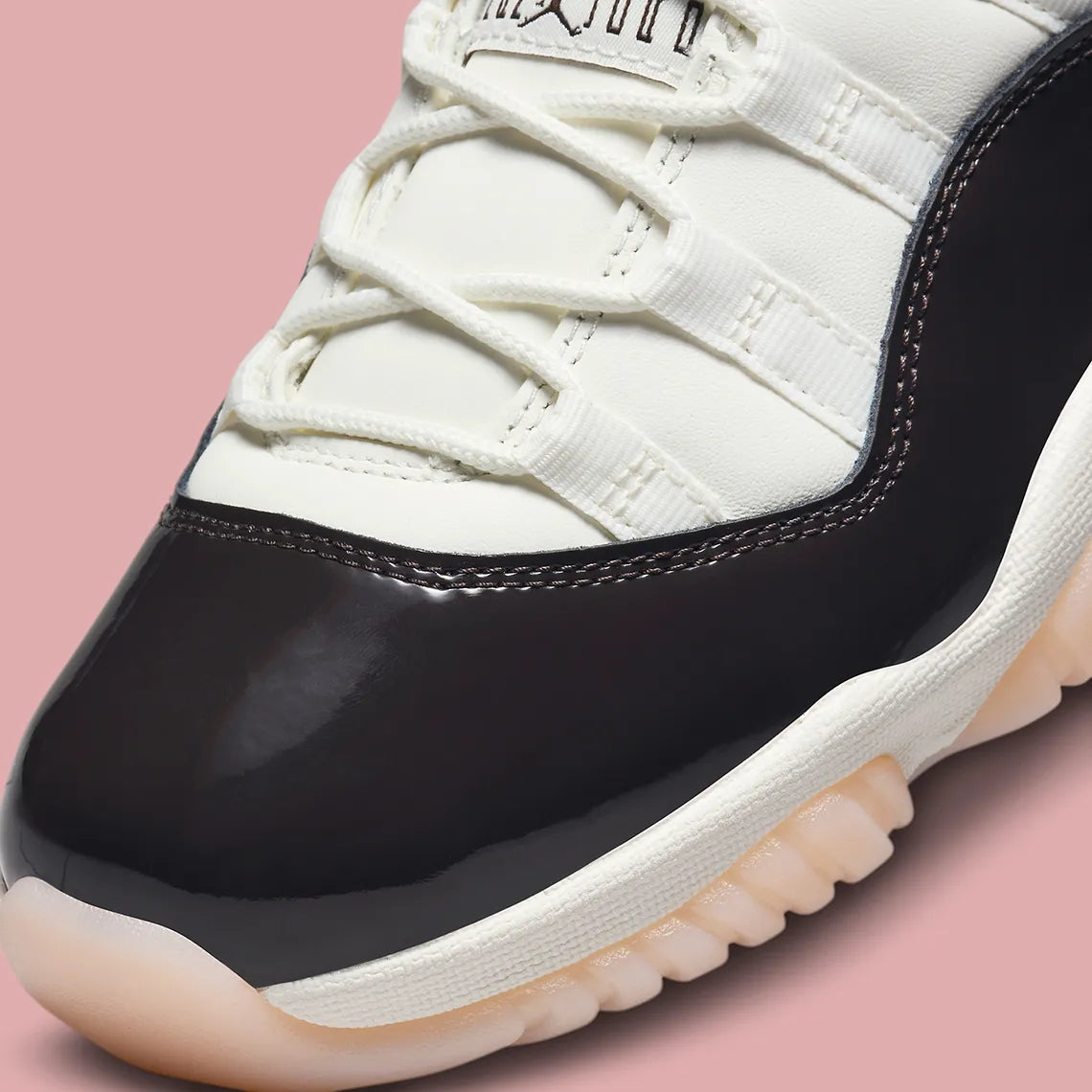 Jordan 11 Retro Neapolitan