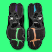 Air Jordan 13 Retro Wings, sneaker Jordan Brand issue de la collection Wings avec silhouette Air Jordan 13 inspirée de la panthère et détails premium.