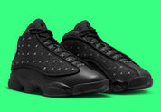 Air Jordan 13 Retro Wings, sneaker Jordan Brand issue de la collection Wings avec silhouette Air Jordan 13 inspirée de la panthère et détails premium.