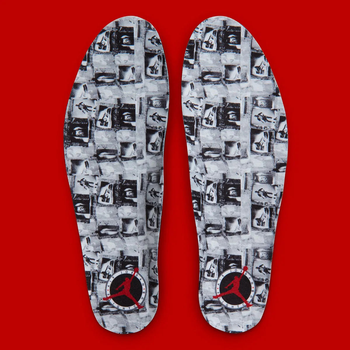 Sneakers Air Jordan 4 Retro OG Flight Club noires avec accents rouges et gris en cuir premium avec mesh iconique et amorti Air
