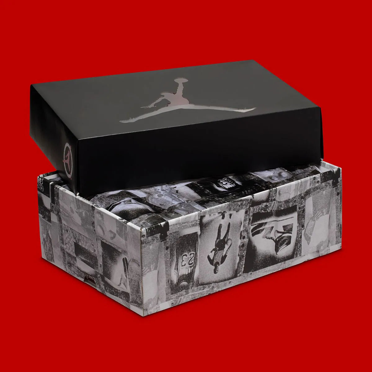 Sneakers Air Jordan 4 Retro OG Flight Club noires avec accents rouges et gris en cuir premium avec mesh iconique et amorti Air