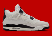 Sneakers Air Jordan 4 Retro OG Flight Club noires avec accents rouges et gris en cuir premium avec mesh iconique et amorti Air