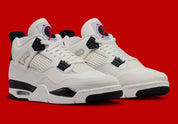 Sneakers Air Jordan 4 Retro OG Flight Club noires avec accents rouges et gris en cuir premium avec mesh iconique et amorti Air