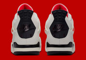 Sneakers Air Jordan 4 Retro OG Flight Club noires avec accents rouges et gris en cuir premium avec mesh iconique et amorti Air