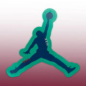 Stickers inclus dans la boite de la Air Jordan 4 Retro Sweet Beet avec tige en cuir, panneaux en mesh, détails rouge Sweet Beet, unité Air-Sole visible et semelle extérieure en caoutchouc.