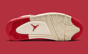 Sneakers Air Jordan 4 Retro Women’s en cuir premium, coloris Sierra Red inspiré de la Saint-Valentin avec amorti Air visible et détails signature.
