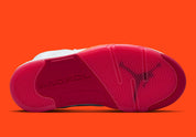 Air Jordan 5 Retro Sunset 2026 IV5678-102 en cuir blanc avec languette Metallic Silver, accents orange Sunset et détails Fire Red vue de dessous. 