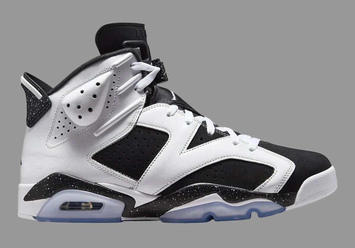 Air Jordan 6 Retro Oreo 2026, sneaker Jordan 6 noire et blanche au coloris Oreo avec unité Nike Air visible et silhouette basketball rétro vue de profil. 