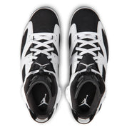 Air Jordan 6 Retro Oreo 2026, sneaker Jordan 6 noire et blanche au coloris Oreo avec unité Nike Air visible et silhouette basketball rétro vue du dessus. 