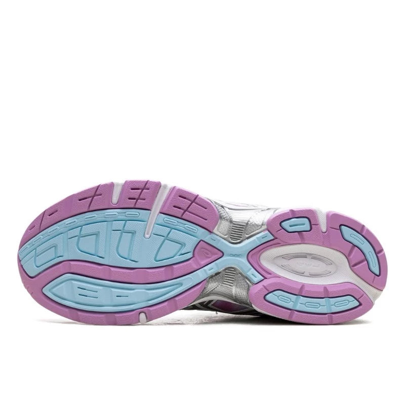 Chaussure de running ASICS GEL 1130 VIOLET ET ROSE COULEUR ETE, rose, blanc, argenté, semelle légère, vue du dessous