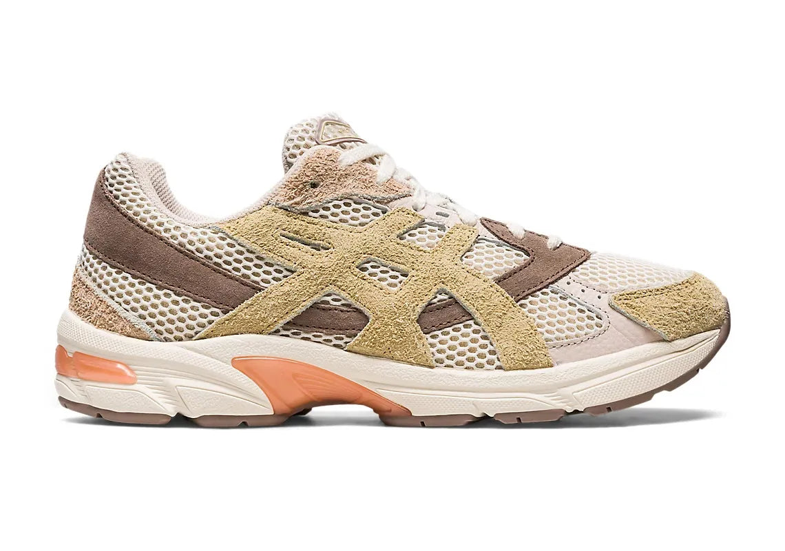 Baskets ASICS Gel-1130 coloris Birch Sand – chaussures en mesh respirant et cuir synthétique sable, beige, marron, orange, vue de face