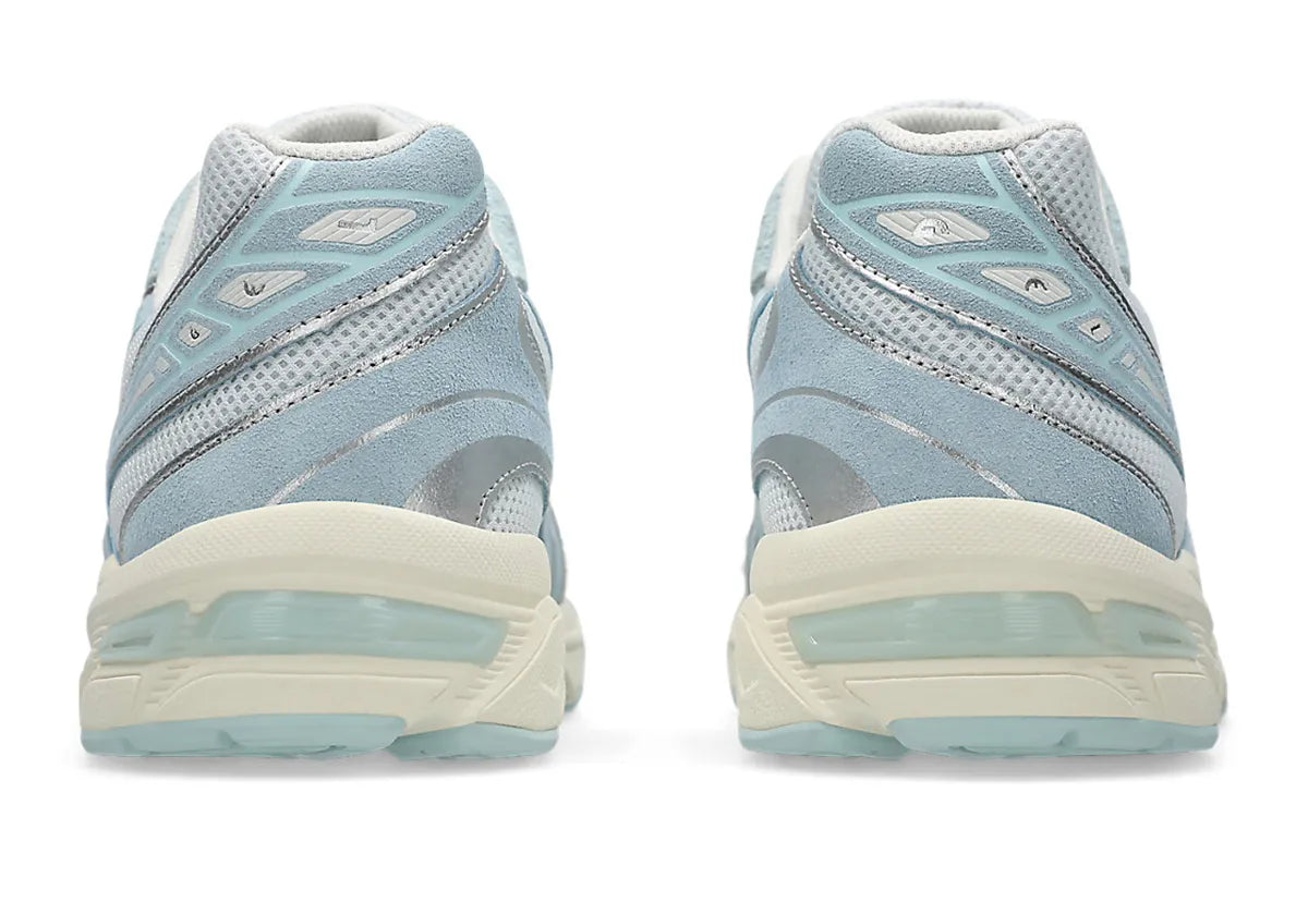 chaussure de running ASICS GEL BLEU CIEL ETE, blanc, semelle légère, vue de dos