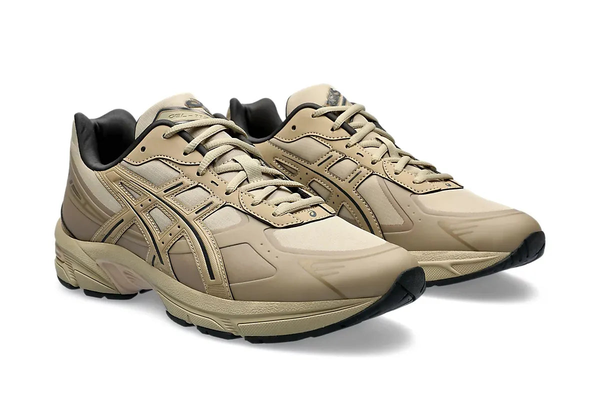 chaussure de running ASICS GEL 1130 BEIGE CREME, semelle légère, vue de 3/4