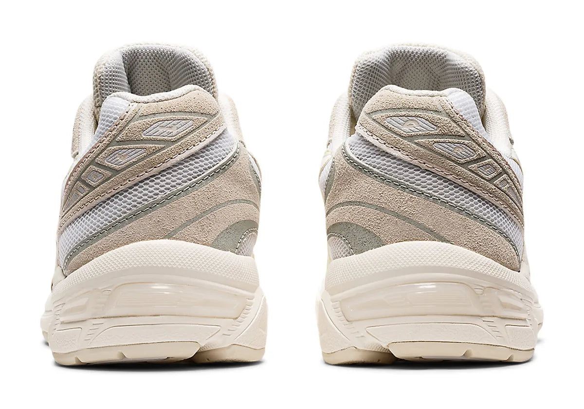 chaussure de running ASICS GEL 1130 BEIGE CREME semelle légère, vue de dos