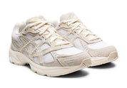 chaussure de running ASICS GEL 1130 BEIGE CREME semelle légère, vue de 3/4