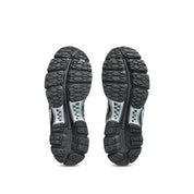 ASICS Gel-Kayano 12.1 Black Pure Silver en mesh noir avec détails argentés métallisés, amorti GEL et silhouette rétro-running technique.