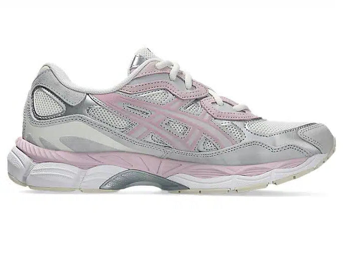Sneakers ASICS Gel-NYC Concrete Barely Rose en mesh technique respirant avec amorti GEL® premium et détails synthétiques raffinés.Vue de coté intérieur 