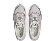 Sneakers ASICS Gel-NYC Concrete Barely Rose en mesh technique respirant avec amorti GEL® premium et détails synthétiques raffinés.Vue de haut 