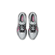ASICS Gel-Sekiran Hot Pink Piedmont Grey en mesh gris avec détails rose vif, amorti GEL et silhouette technique moderne.