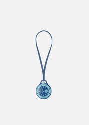 Swatch x Audemars Piguet Royal Pop Savonnette Lan Ba SSX03L100N, montre de poche mécanique bleue en Bioceramic avec cadran Tapisserie et lunette octogonale.