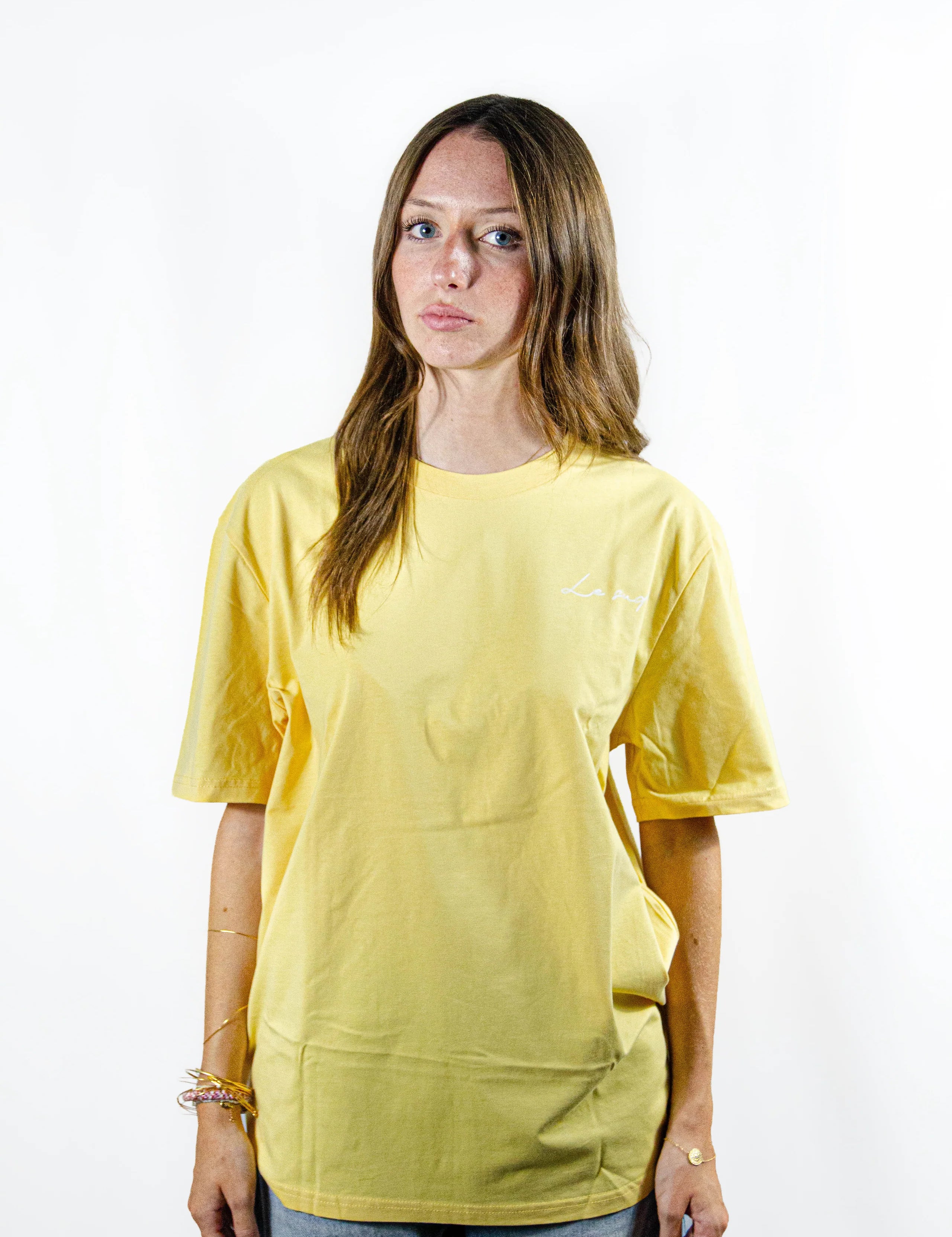 Dame du Sud Jaune, déguisement femme adulte avec longue robe jaune et verte en polyester au style historique.