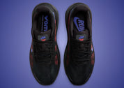 Sneakers Nike Vomero Premium femme en Black, Sapphire et Rose avec mesh respirant et amorti Zoom Air premium.