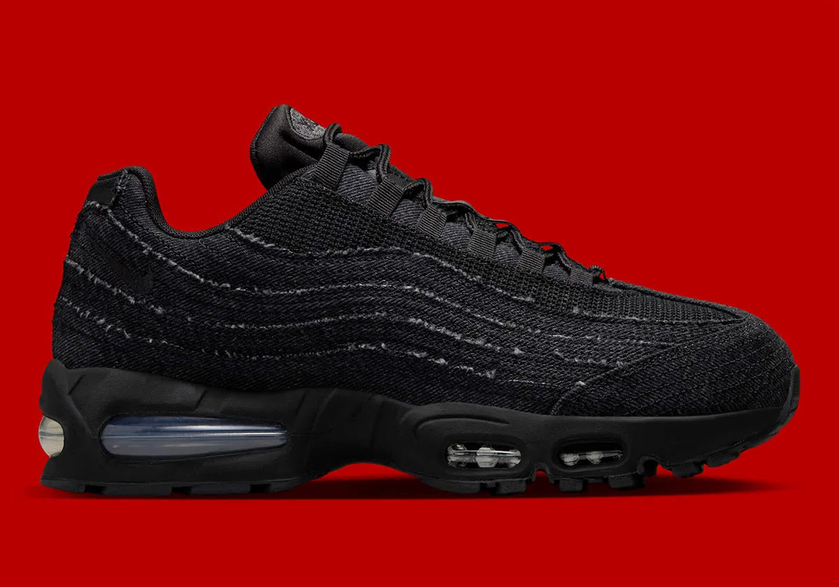  Chaussure de rue air max 95 black levi's effet jean noir , semelle confortable , vu de profil
