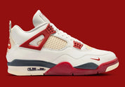Sneaker Air Jordan 4 Nigel Sylvester Brick By Brick rouge brique en suède premium avec semelle Air visible et détails OG iconiques.