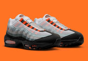 Sneakers Nike Air Max 95 OG Big Bubble Bright Mandarin 2.0 en mesh respirant et superpositions premium avec amorti Air Max maximal.Vue de profil
