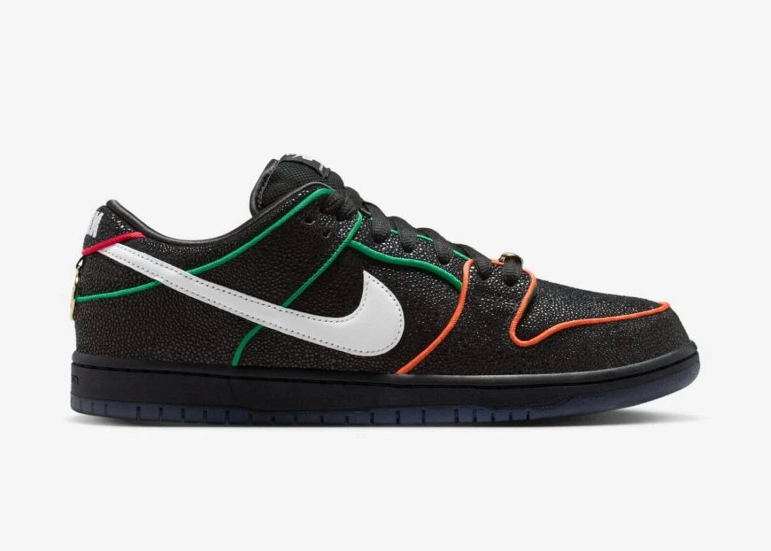 Sneakers Nike SB Dunk Low Bronx Girls Skate en cuir et daim premium, avec détails multicolores vibrants, accents brodés exclusifs et amorti Zoom Air intégré.