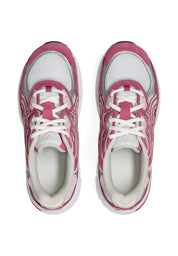 Sneaker ASICS GEL-NYC White Pink Cloud en mesh blanc avec détails roses et amorti GEL pour un confort optimal au quotidien.